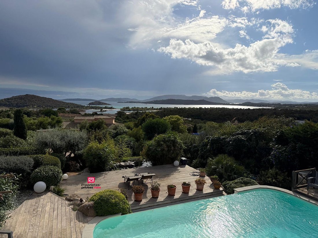 Villa a Sainte-Lucie-de-Porto-Vecchio, Corsica, Francia 1 - 18246005