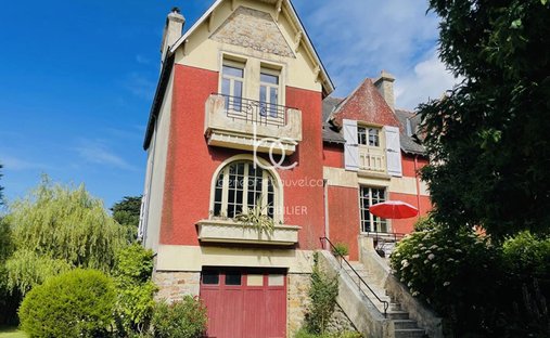 House in Sarzeau, Brittany, France 1