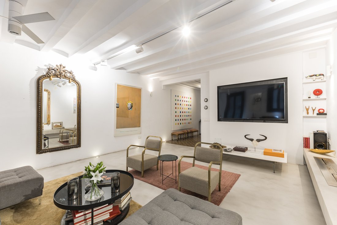 Apartment in Ciutat Vella, Barcelona, Spain 2 - 18242801