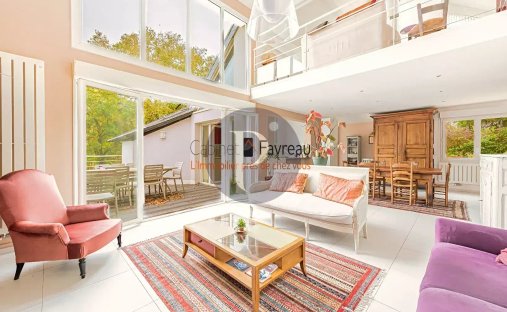 House in Vauhallan, Ile-de-France, France 1