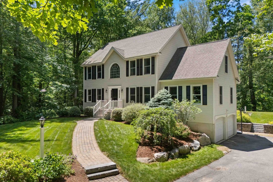 House in Londonderry, New Hampshire, United States 1 - 18246345