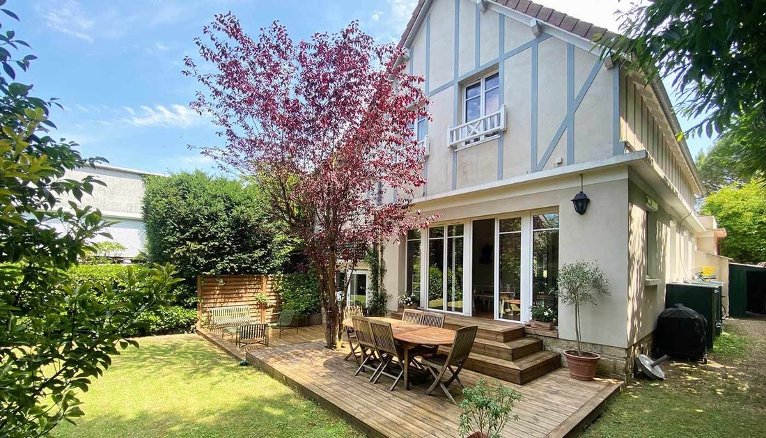 House in Gressets-Centre-Garenne-Bechevet, La Celle-Saint-Cloud, France 1 - 18236824