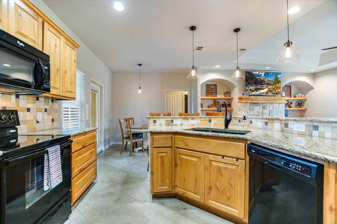 House in Marble Falls, Texas, United States 5 - 18244112