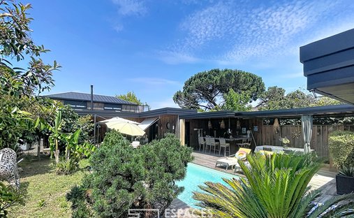 Villa in Villenave-d'Ornon, Nouvelle-Aquitaine, France 1