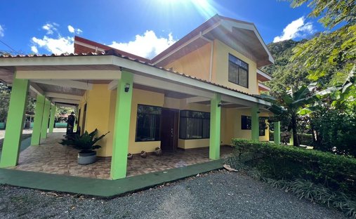 House in Acosta, San José Province, Costa Rica 1