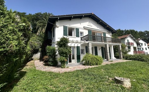 House in Sud, Ciboure, France 1