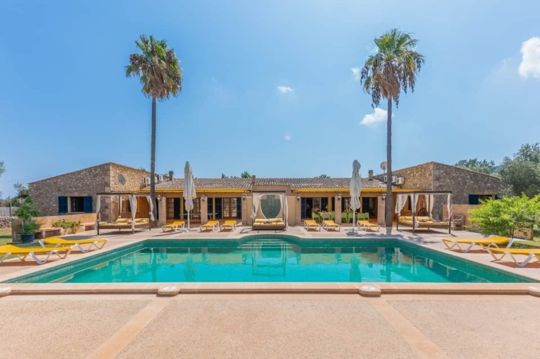 Finca in Canyamel, Capdepera, Balearic Islands 3 - 18236229