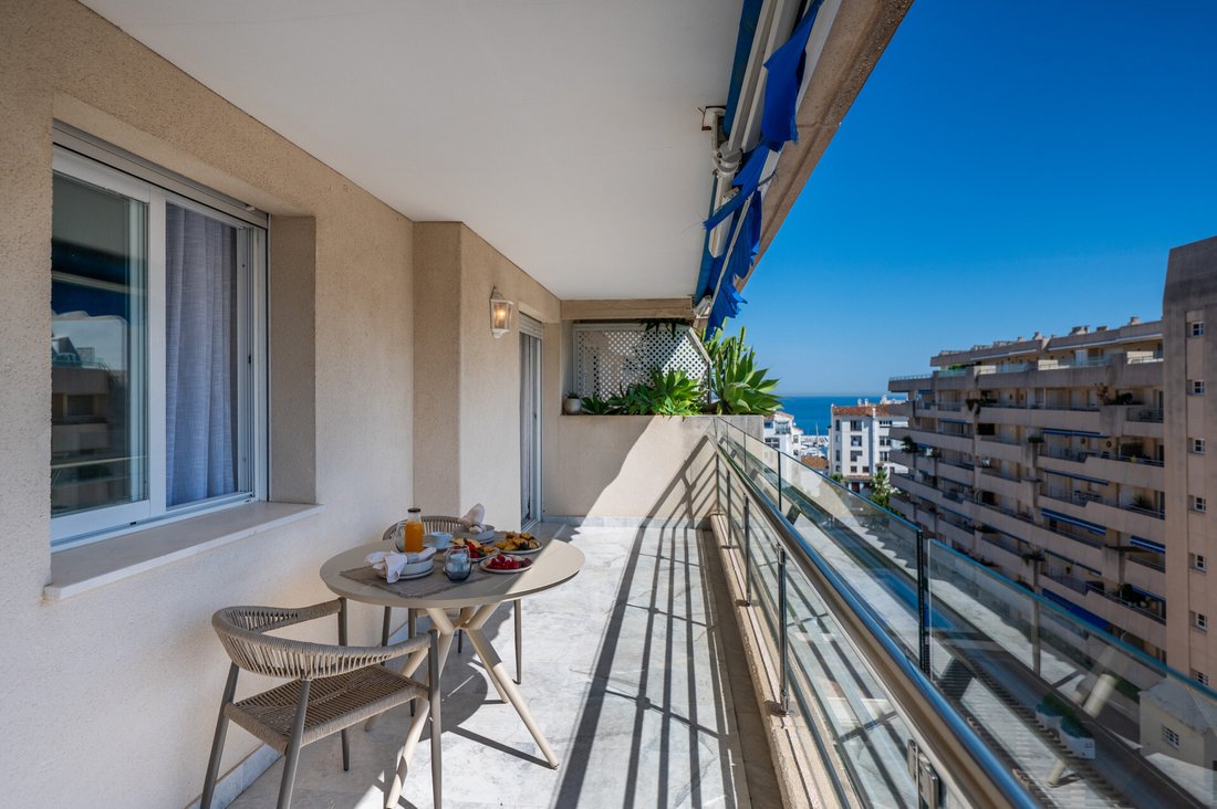 Apartment in Puerto Banus, Marbella, Spain 1 - 18238816