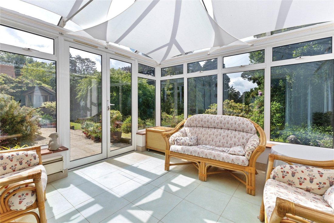 House in Hindhead, Grayshott, England 4 - 18241620