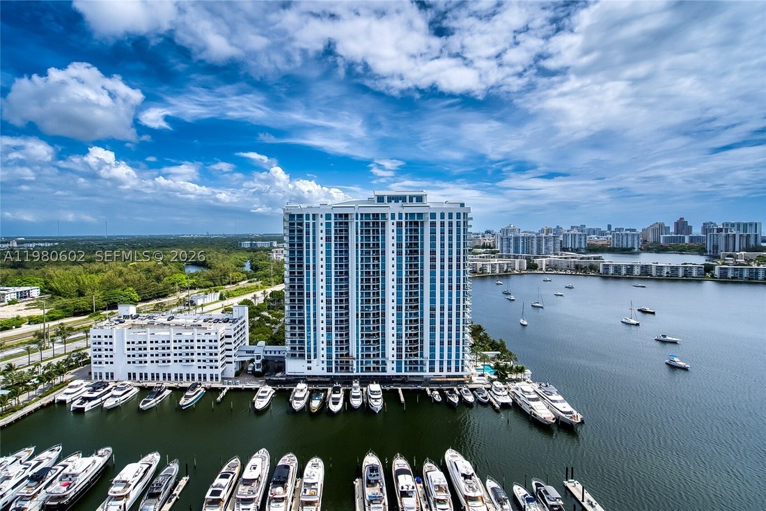 Condo in North Miami Beach, Florida, United States 2 - 17520187