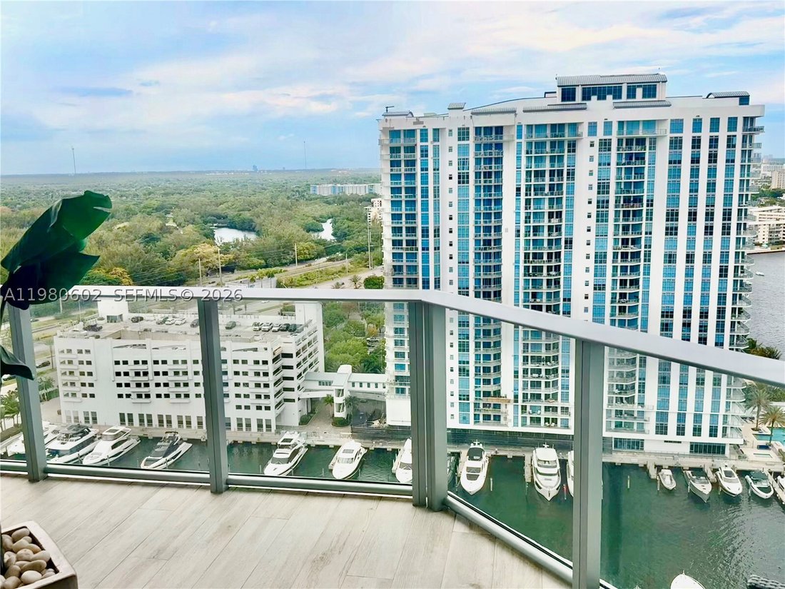 Condo in North Miami Beach, Florida, United States 4 - 17520187