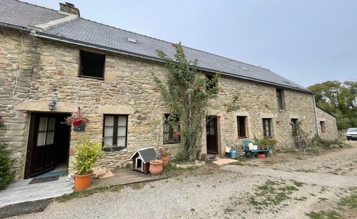 House in Sarzeau, Brittany, France 1