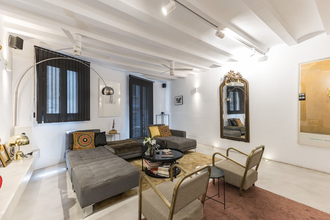Apartment in Ciutat Vella, Barcelona, Spain 5 - 18242801