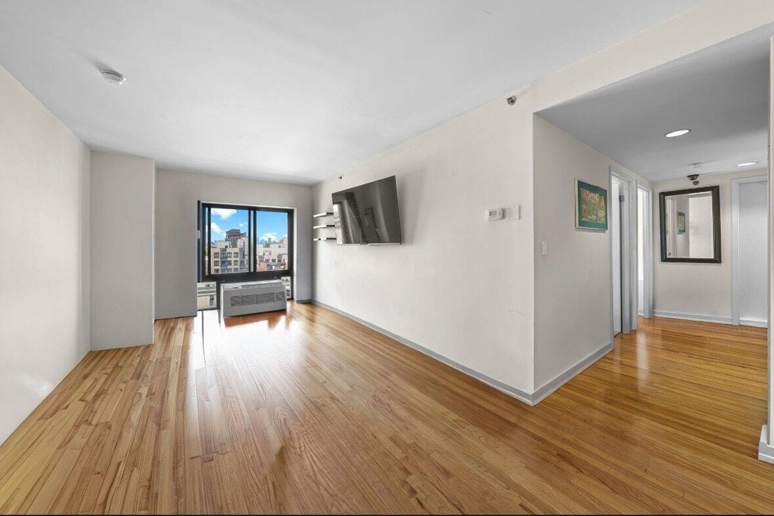 Co Op in New York, New York, United States 2 - 18236720