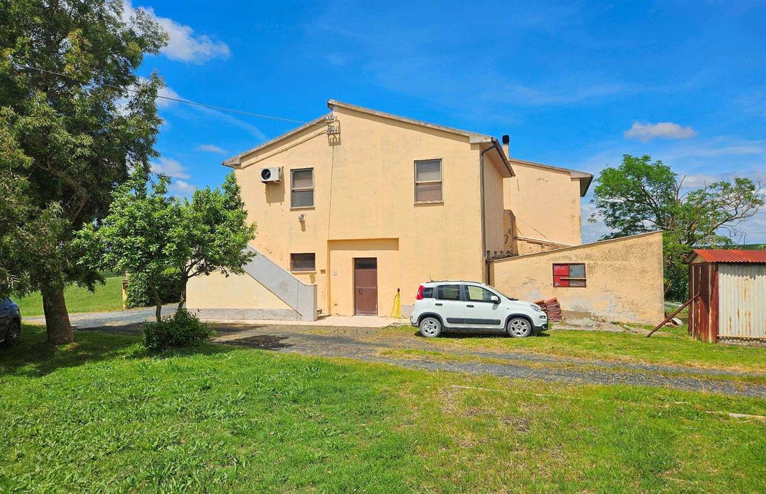 Country House in Santa Luce, Tuscany, Italy 1 - 18236102