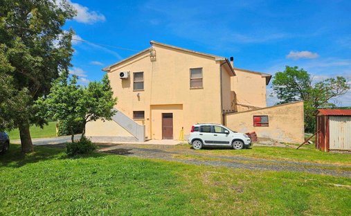 Country House in Santa Luce, Tuscany, Italy 1