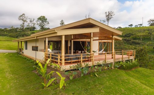 House in Cinco Esquinas, San José Province, Costa Rica 1