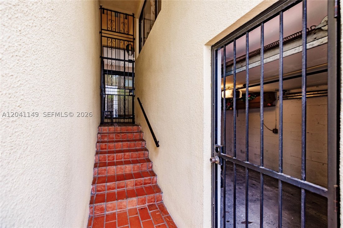 Townhouse in Miami, Florida, United States 5 - 18241466