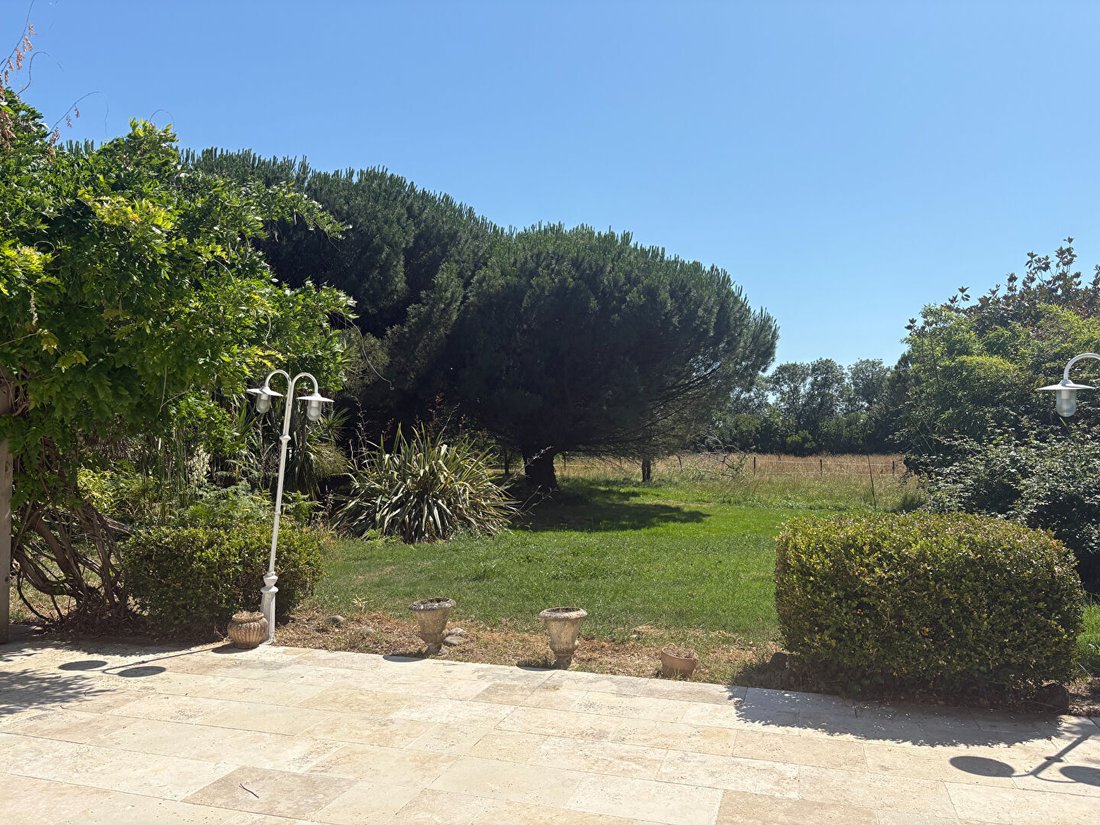 Villa in Saint-Laurent-de-la-Pree, Nouvelle-Aquitaine, France 4 - 18239921