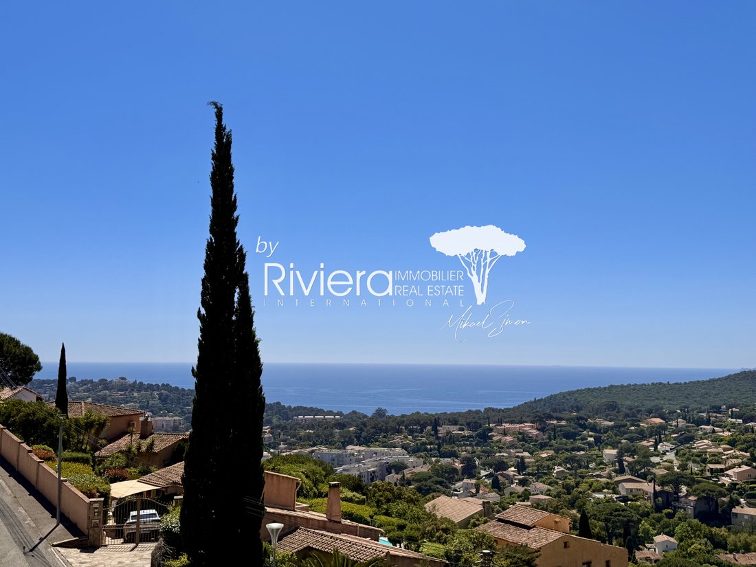 Villa in Nord, Cavalaire-sur-Mer, France 1 - 17066052