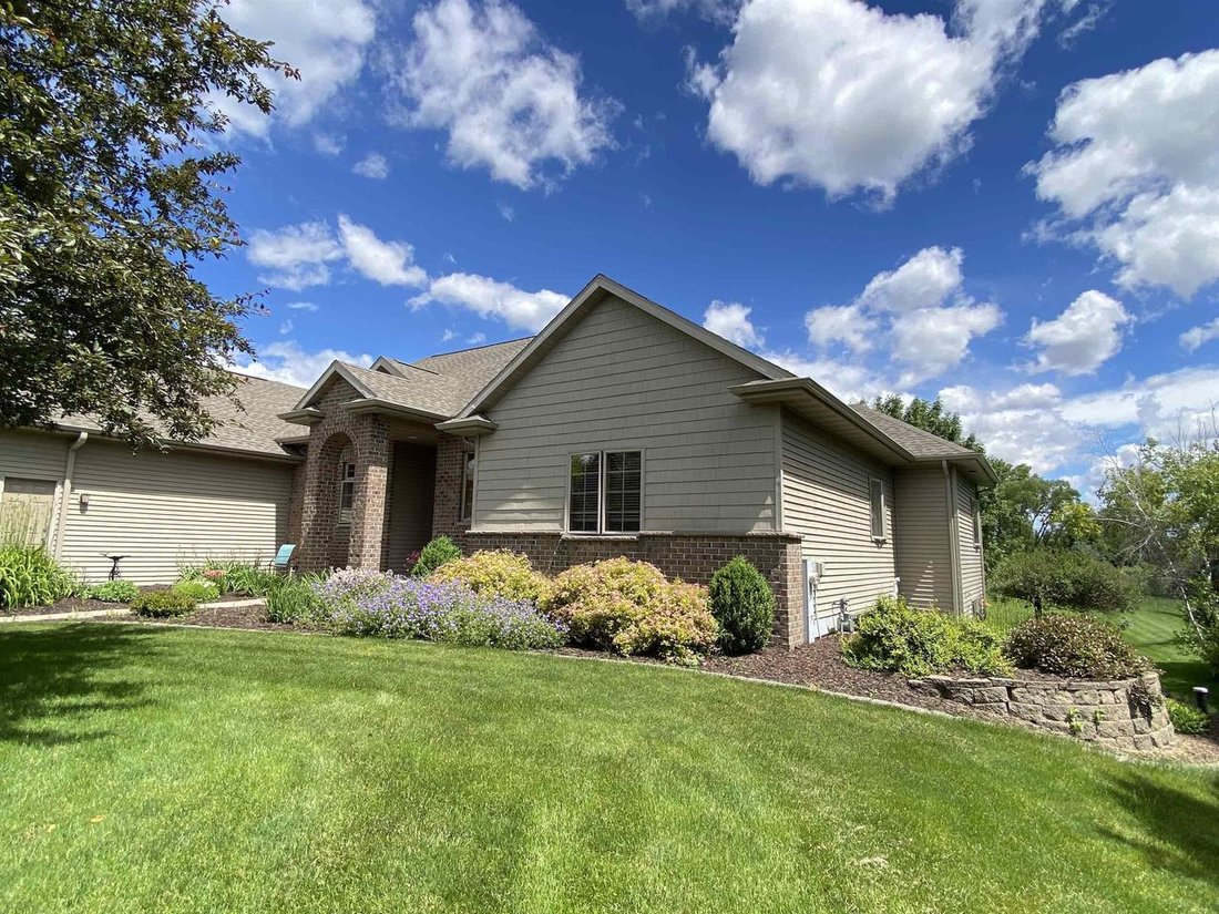 House in Neenah, Wisconsin, United States 3 - 18241721