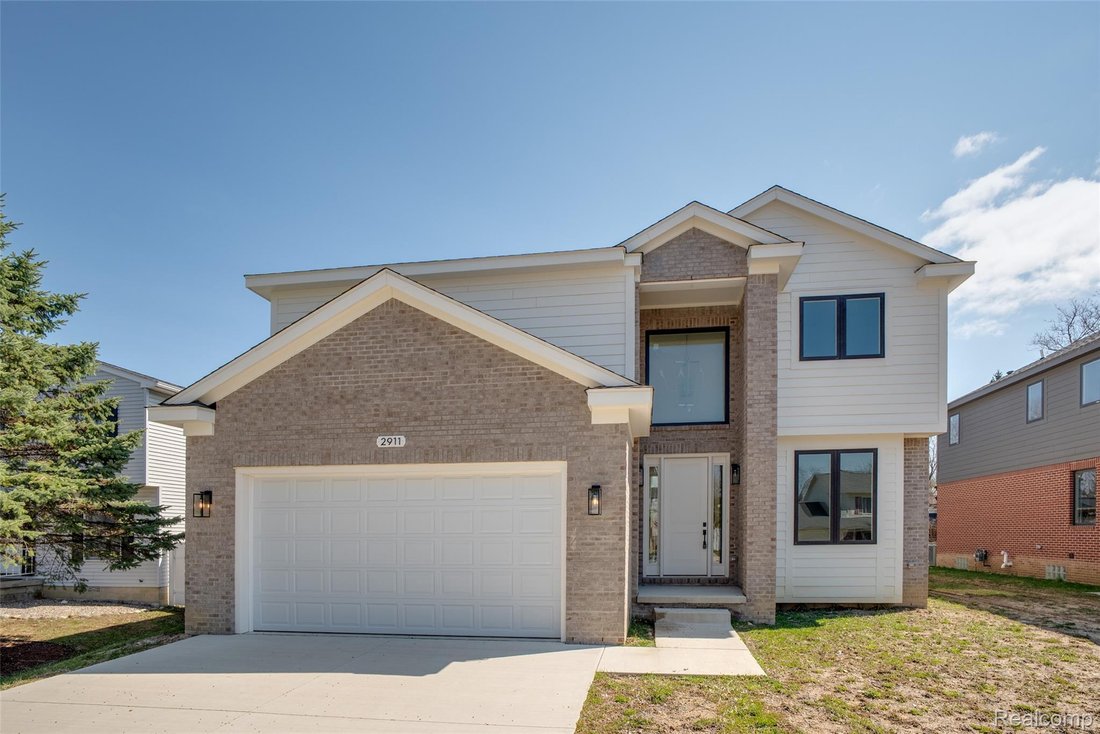 House in Rochester Hills, Michigan, United States 1 - 18242405