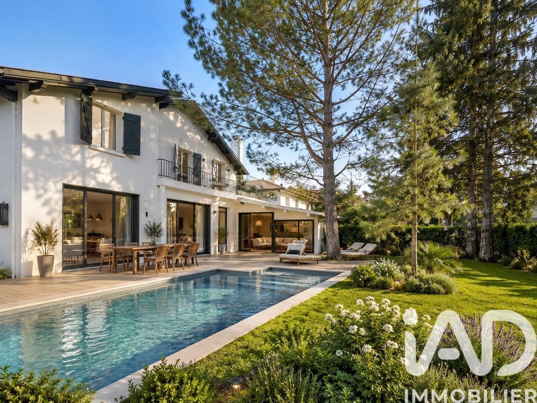 House in Cambo-les-Bains, Nouvelle-Aquitaine, France 4 - 18246510