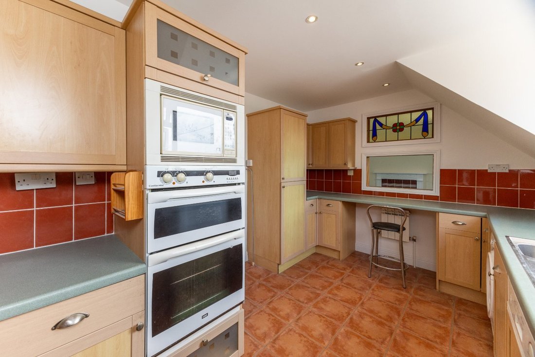 Apartment in Wales 4 - 18236040