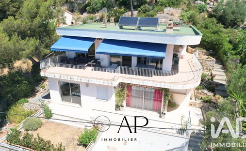 House in Le Faron-Fort-Rouge, Toulon, France 1