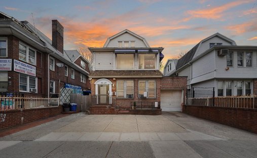 House in New York, New York, United States 1