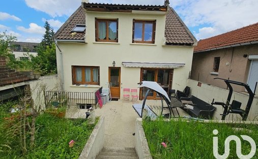 House in Communes, Romainville, France 1