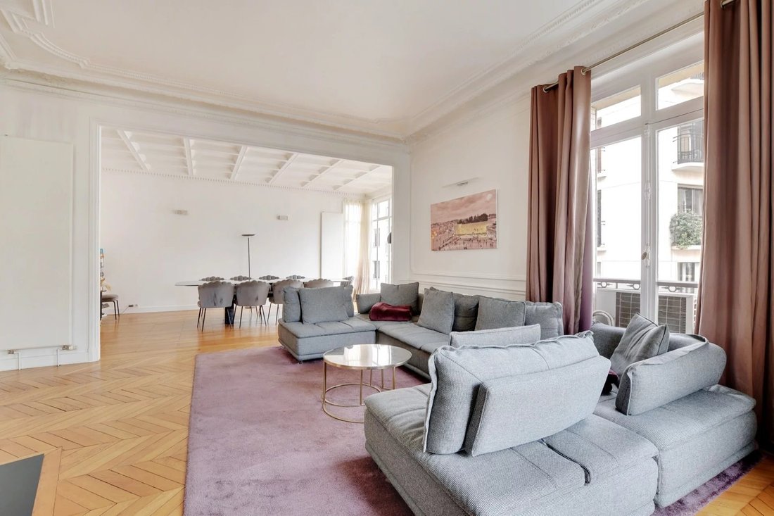 Apartment in Bois de Boulogne, Paris 16e Arrondissement, Paris 5 - 18237046