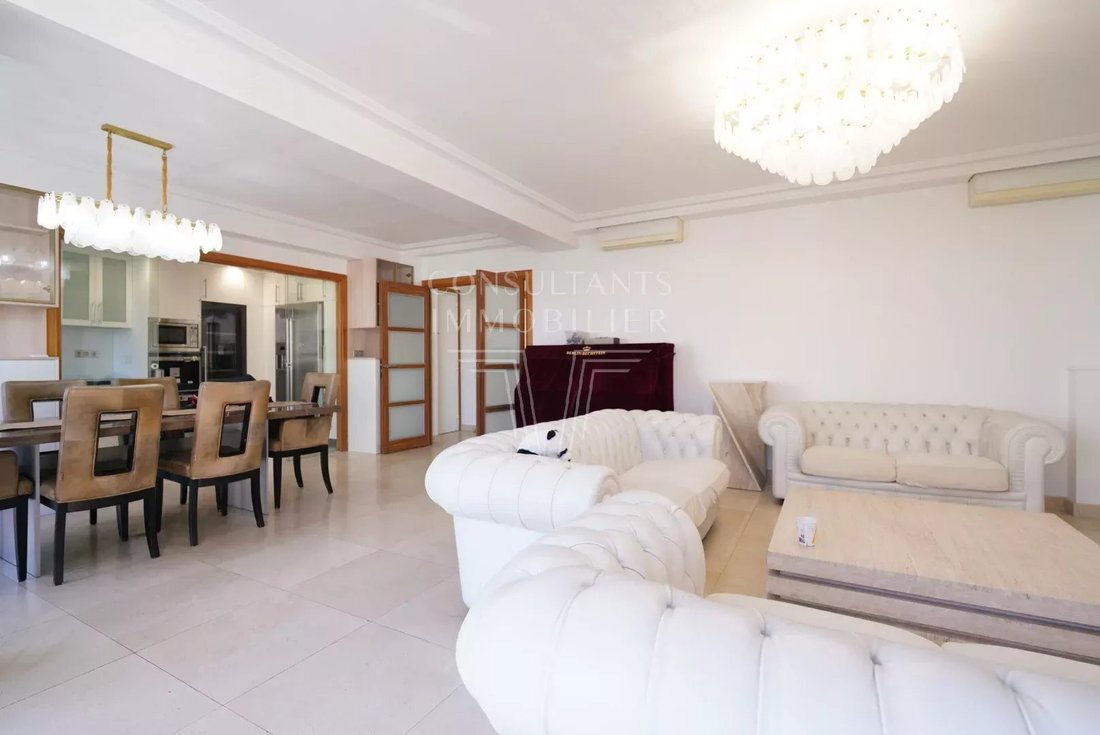 Apartment in Muette Sud, Paris 16e Arrondissement, Paris 4 - 17797494