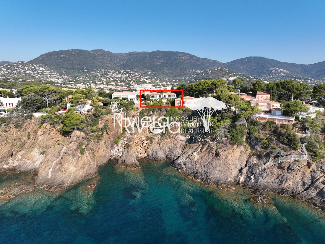 Villa in Nord, Cavalaire-sur-Mer, France 1 - 17023154