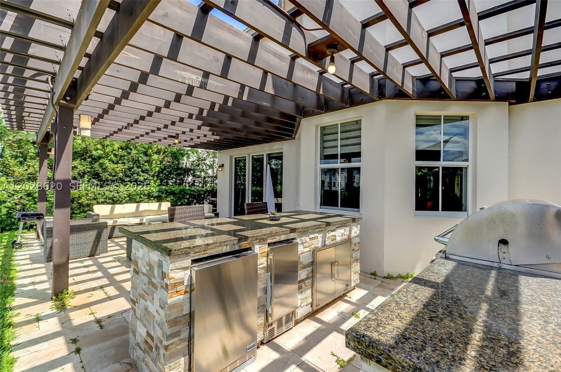 Maison à Doral, Floride, États-Unis 5 - 18062861
