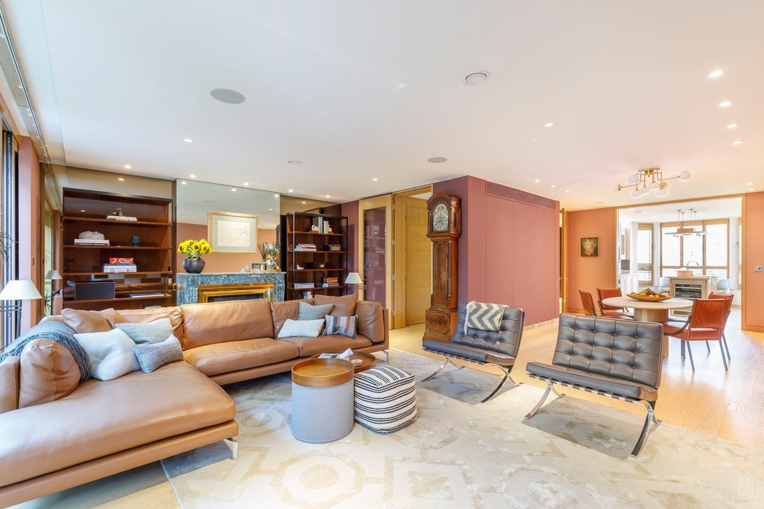 Apartment in Campden Hill, Kensington And Chelsea, England 3 - 18242233