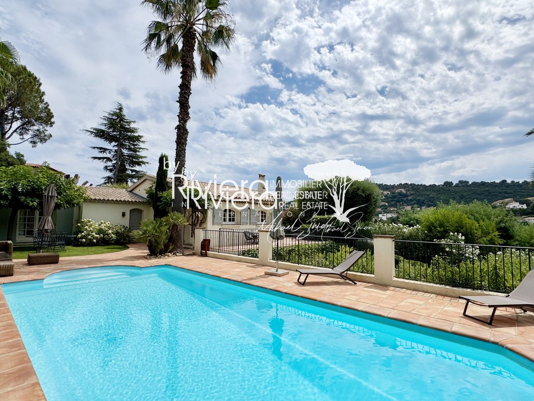 Villa in Nord, Cavalaire-sur-Mer, France 4 - 15983982