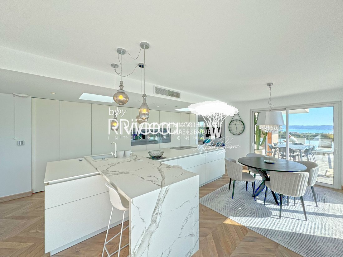 Apartment in Nord, Cavalaire-sur-Mer, France 4 - 16183325