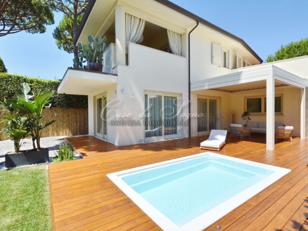 Villa in Center, Forte dei Marmi, Tuscany 3 - 17344133