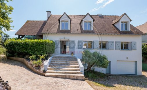 Villa in Villennes-sur-Seine, Ile-de-France, France 1
