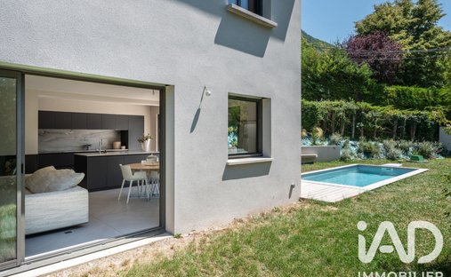 House in Saint-Martin-le-Vinoux, Auvergne-Rhône-Alpes, France 1