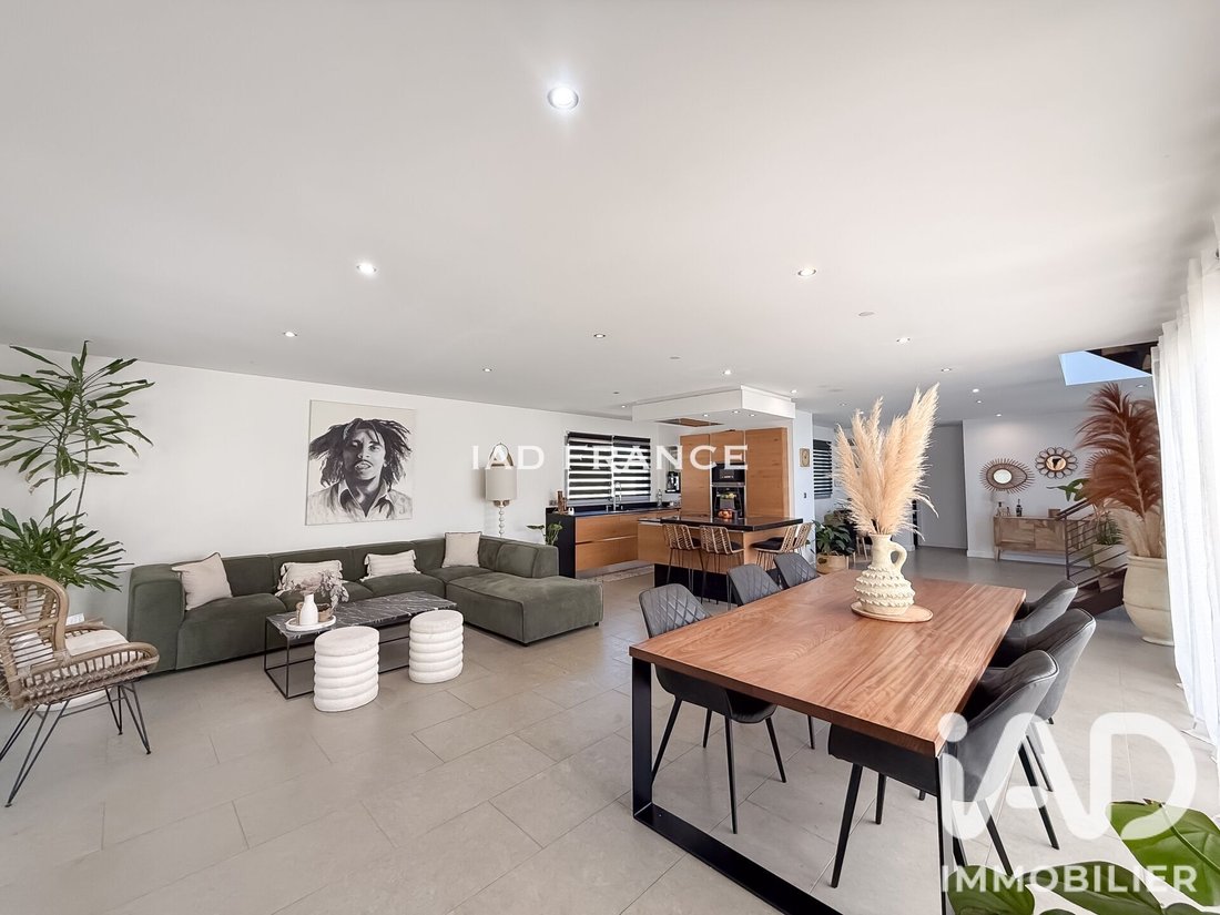House in Estrade-Aeroport-Les Beugons, Marignane, France 4 - 18246419
