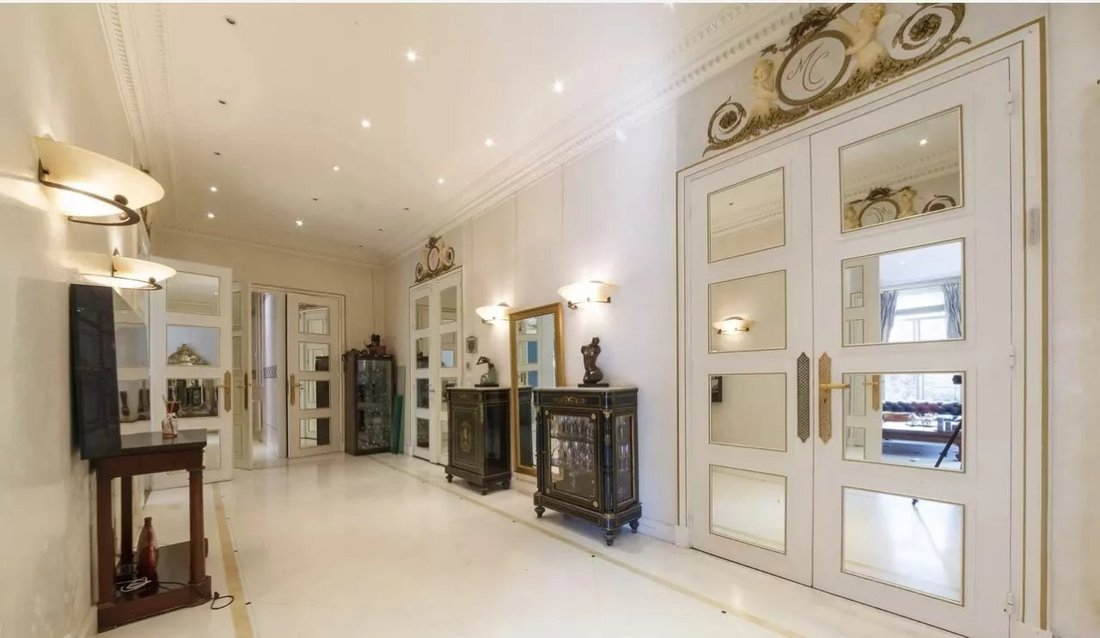 Apartment in Bois de Boulogne, Paris 16e Arrondissement, Paris 4 - 18237027
