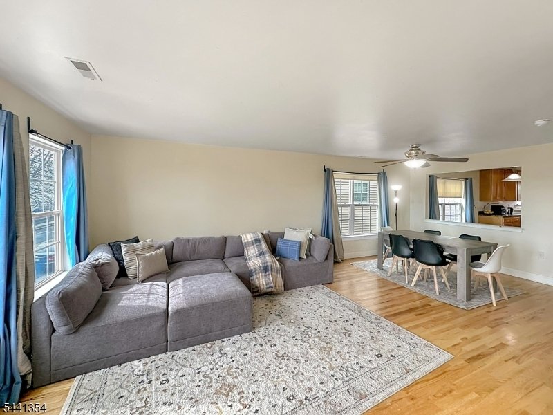 House in Elizabeth, New Jersey, United States 1 - 18238741