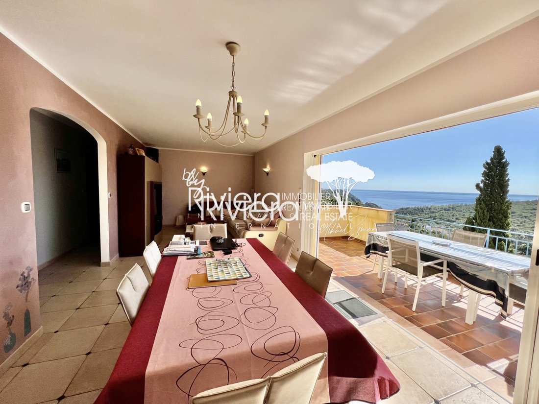 Villa in Nord, Cavalaire-sur-Mer, France 2 - 15389687