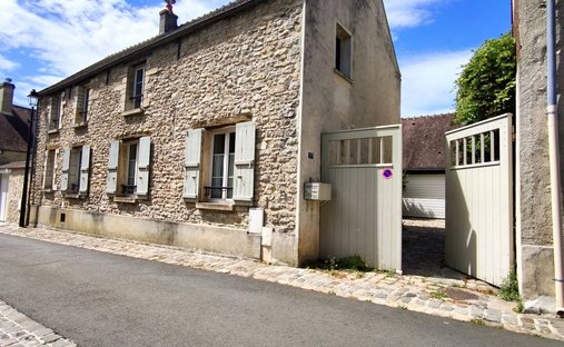 Haus in Chamant, Nordfrankreich, Frankreich 1