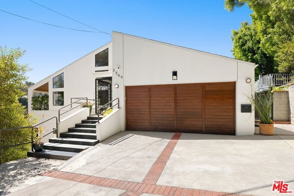 House in Los Angeles, California, United States 1 - 18245108