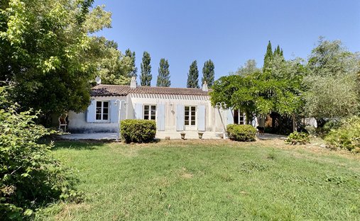 Villa in Saint-Laurent-de-la-Pree, Nouvelle-Aquitaine, France 1
