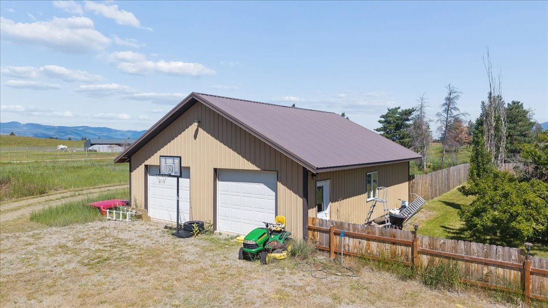 House in Eureka, Montana, United States 3 - 18238138