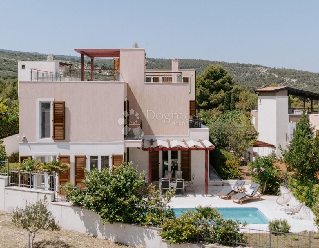 House in Splitska, Split-Dalmatia County, Croatia 1 - 18238250